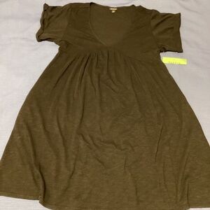 Torrid v-neck roll sleeve trapeze mini dress, size 0, NWOT